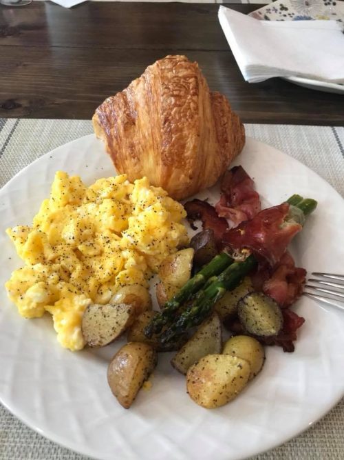 Breakfast, eggs, potatoes, hayes inn, bed and breakfast, gourmet, cuisine